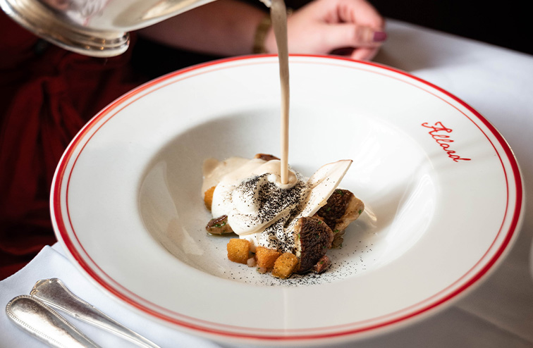 Fin velouté de cèpe et lard fumé_Allard_©Bertille Chabrolle_ 3